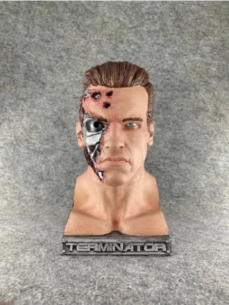 Terminator 25 cm Boyut Büst  Figür